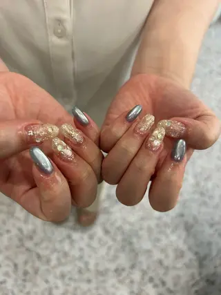 ネイル 小松 千冬のネイルデザイン