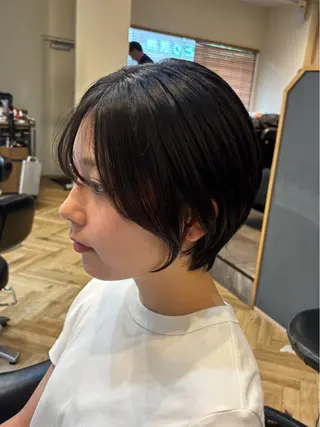 ショート 鎌取/透明感カラー /ボブ/顔まわりのヘアスタイル