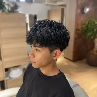 ショート パーマ メンズ 梅田茶屋町メンズ 専門美容師 山元一平のヘアスタイル