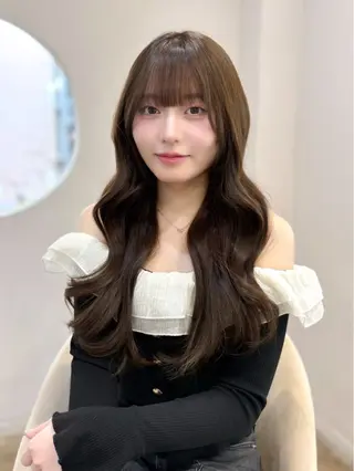 ロング カラー miku🧸 ／韓国艶髪のヘアスタイル