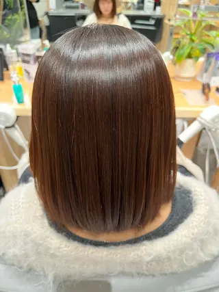 ミディアム 縮毛矯正×レイヤー カット/飯田 輝のヘアスタイル