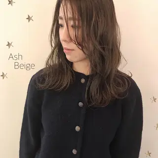 セミロング カラー 市川 千夏のヘアスタイル