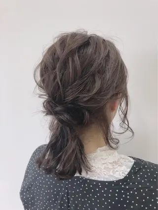 セミロング 艶髪/ハイトーン Sherryのヘアスタイル