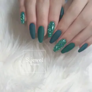 ネイル S. JEWELのネイルデザイン