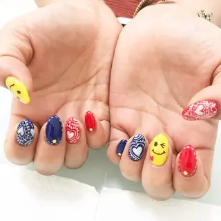 ネイル 板垣 綾乃のネイルデザイン