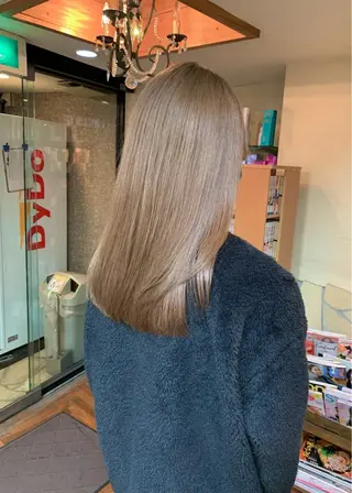 セミロング カラー 矢野 晃平のヘアスタイル