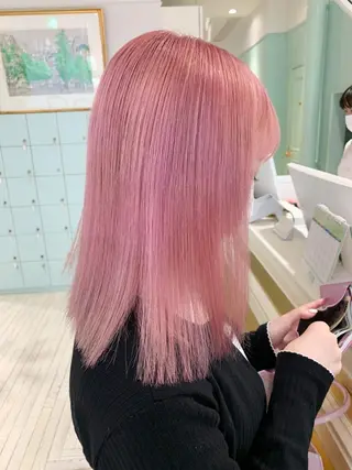 セミロング 🍀ケアブリーチ カラー🍀坂井のヘアスタイル