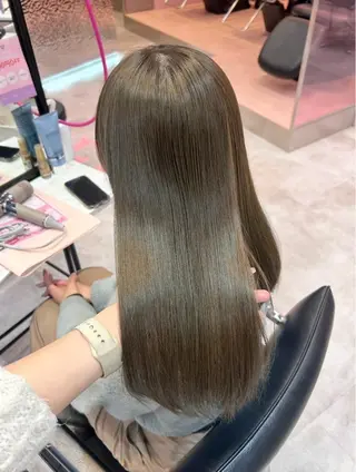 ロング 透明感/艶カラー 💘Hanaのヘアスタイル