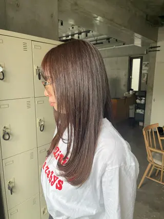 セミロング カラー まとまるレイヤー カット/透明感カラーのヘアスタイル