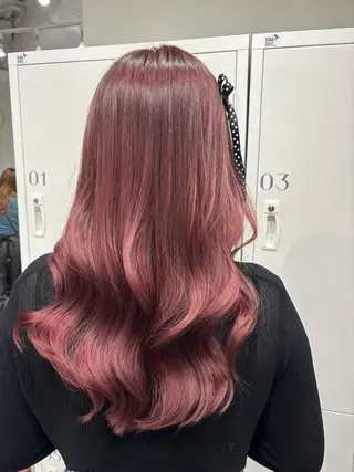ロング カラー soyon 心斎橋店のヘアスタイル