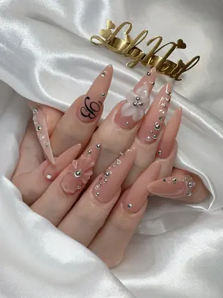 ネイル KIRA LILYのネイルデザイン