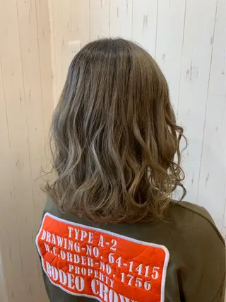 ミディアム 大人女性の髪質改善 🫧鷹司郎のヘアスタイル