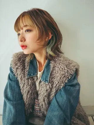 ミディアム カラー 大西 杏依のヘアスタイル