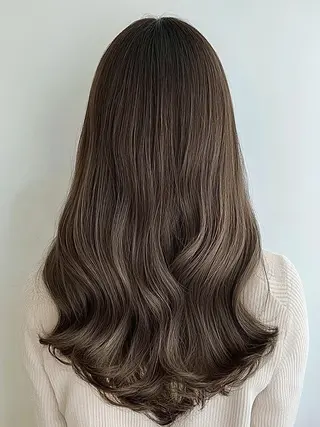 ロング カラー 🫧ハイトーン 🌈透明感☘️らいのヘアスタイル