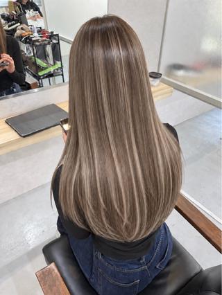 カラー Gdobant 美玲のヘアスタイル