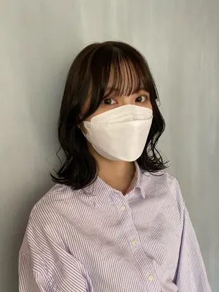 セミロング TAI透明カラー 柔らかい縮毛矯正のヘアスタイル