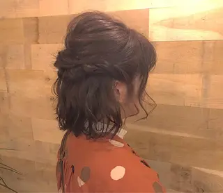 ミディアム カラー ヘアアレンジ 🌼 アユカのヘアスタイル