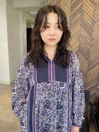 セミロング パーマ 吉江 結菜のヘアスタイル
