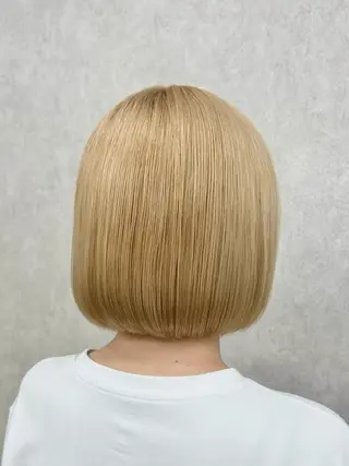 ショート カラー 澤木 愛美のヘアスタイル