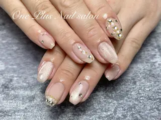 ネイル One Plus Nail Salonのネイルデザイン