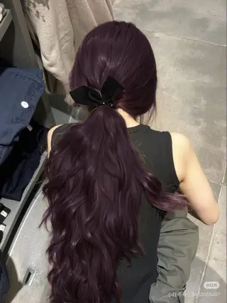 ロング カラー ラベンダー💜 グレージュ🩶のヘアスタイル