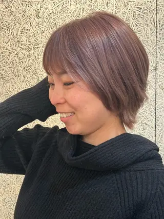 ショート カラー 藤田 衣子のヘアスタイル
