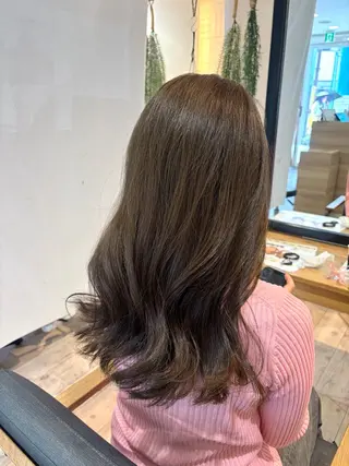 ロング カラー Uni. 心斎橋 wakabaのヘアスタイル