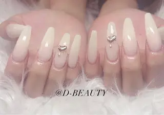 ネイル D-BEAUTY Nailsalonのネイルデザイン