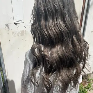 ミディアム カラー 吉村 夏椰のヘアスタイル