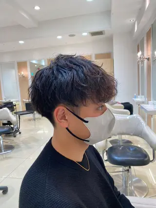 ショート パーマ メンズ メンズ特化型美容師 栗山勇人のヘアスタイル