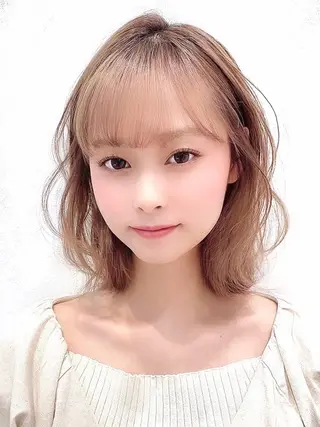 ミディアム レイヤーカット/ボブ ヘア/透明感カラーのヘアスタイル
