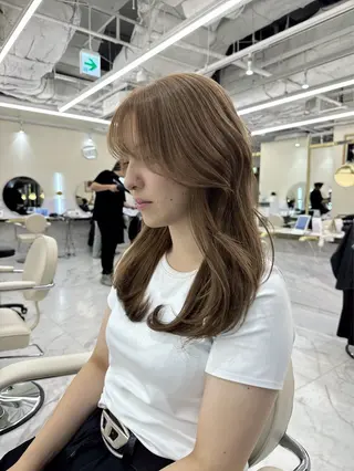ミディアム カラー ヘアアレンジ 髪質改善×レイヤー 🫧松野力也のヘアスタイル
