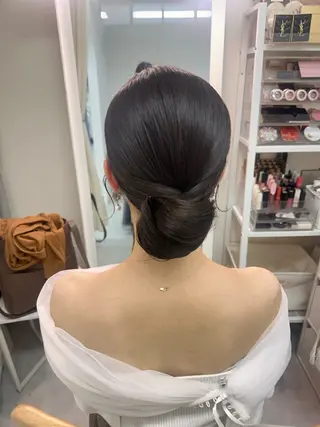 ヘアアレンジ ヘアセットメイク専門 ダーリンダーウィンのヘアスタイル