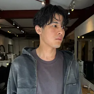 ショート パーマ メンズ 山本 優志のヘアスタイル
