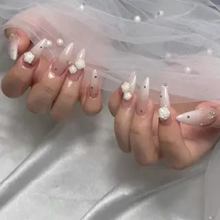 ネイル PEEKABOO 旧:momo京橋のネイルデザイン
