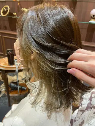 ミディアム カラー 田中 沙織のヘアスタイル