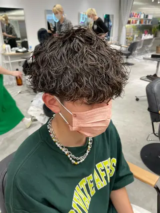 ショート パーマ メンズ 石井 光星のヘアスタイル