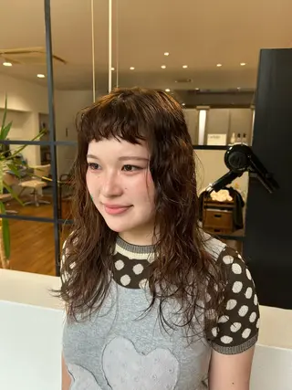 セミロング パーマ ながの みさきのヘアスタイル