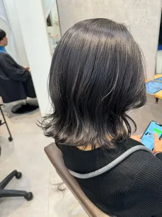 ミディアム カラー 似合う髪型見つけます AYAKAのヘアスタイル