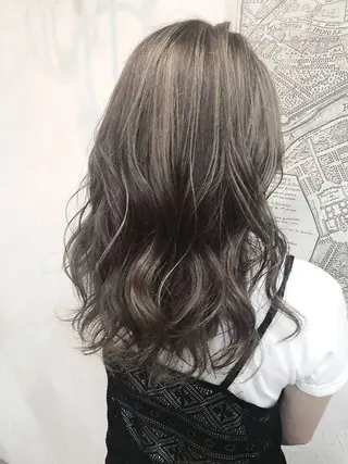 セミロング カラー カラー特化⭐️💫 RIKU💠のヘアスタイル