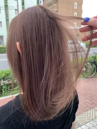 ミディアム カラー i'll 未空のヘアスタイル