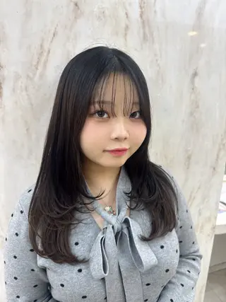 ミディアム ☘️はるみ☘️縮毛矯 正/カット/大宮のヘアスタイル