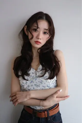 ロング カラー AKO .のヘアスタイル