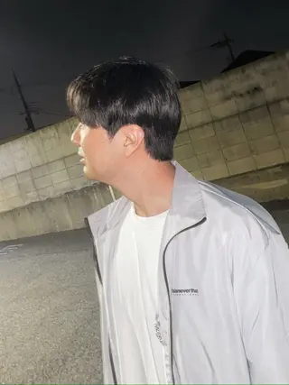 ミディアム クボタ マコトのヘアスタイル