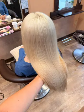 ロング カラー moremuu 舞桜🤍🫧のヘアスタイル