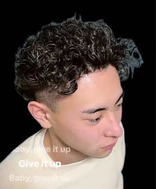 ミディアム 東 琥太郎のヘアスタイル