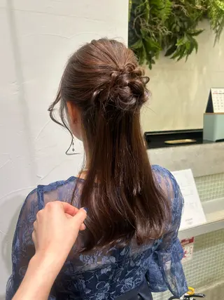 ヘアアレンジ 🫧寒色カラー/透明 感ブラック/Risaのヘアスタイル