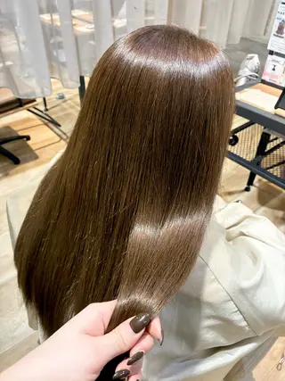 セミロング 横山 麻衣子のヘアスタイル
