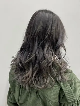 ロング ambleluxe 🌈透明感カラー中野のヘアスタイル