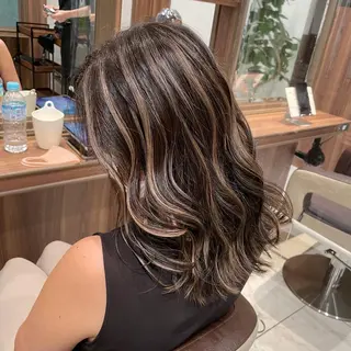 ミディアム カラー ヘアアレンジ 🇰🇷韓国ヘア★ 副店長.쿠리타⭐︎のヘアスタイル
